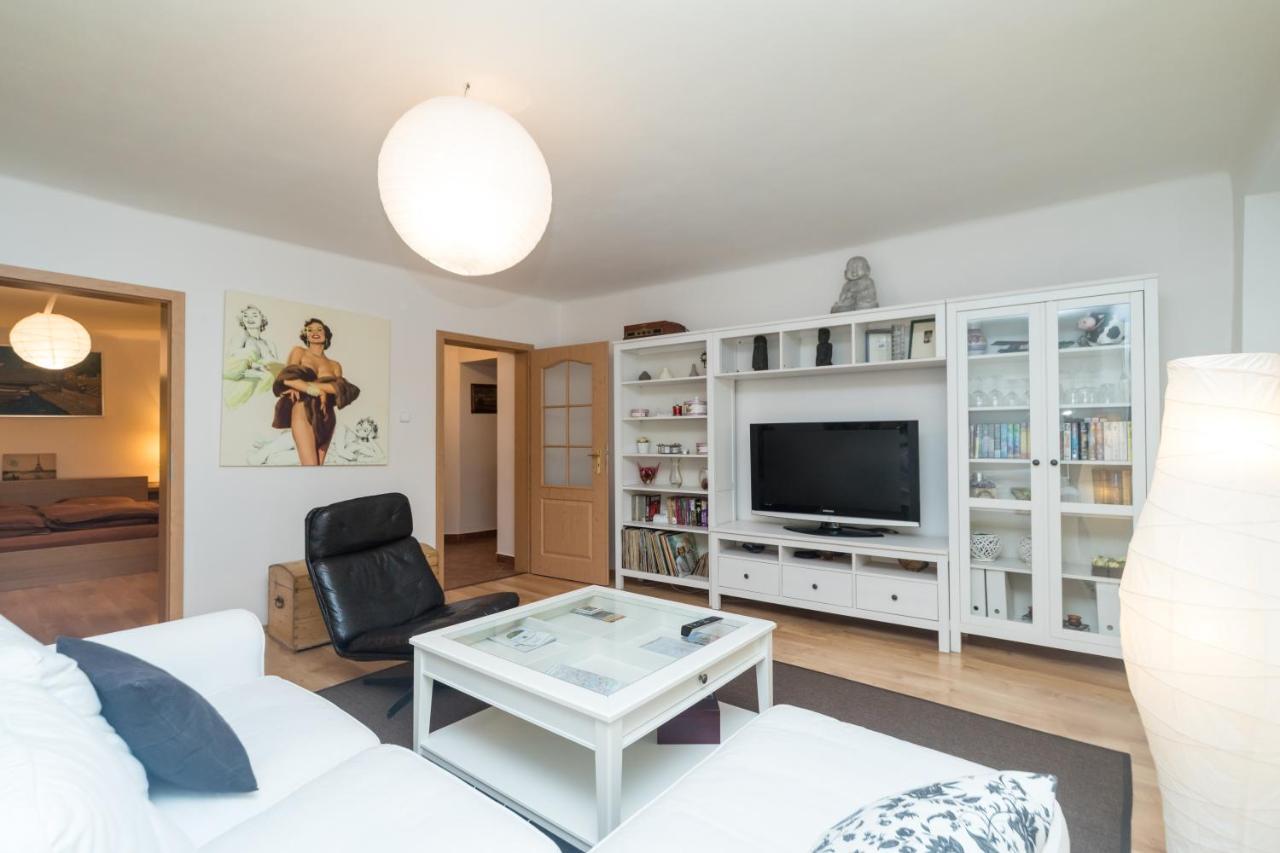 Budyne Apartment Budyne nad Ohri Εξωτερικό φωτογραφία