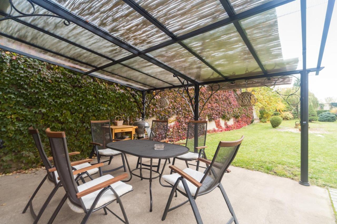Budyne Apartment Budyne nad Ohri Εξωτερικό φωτογραφία