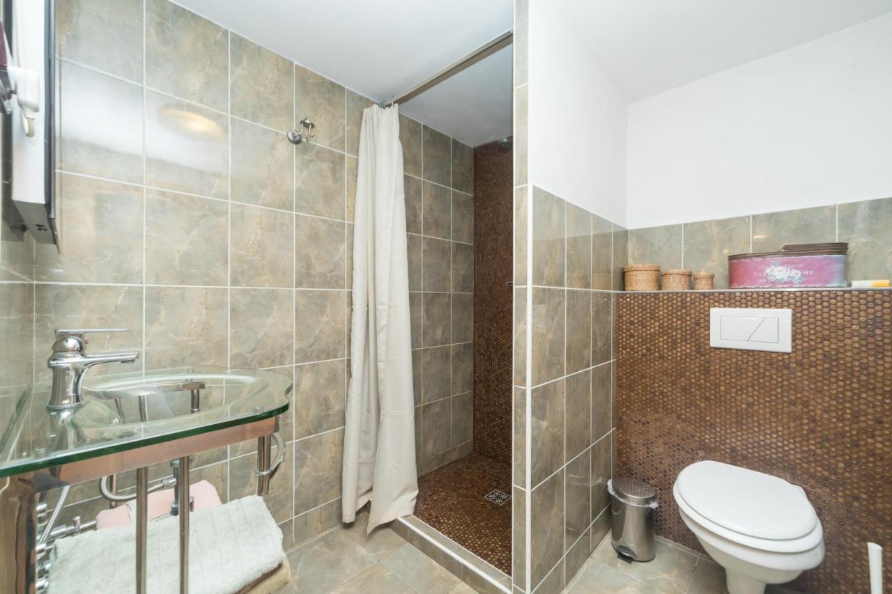 Budyne Apartment Budyne nad Ohri Εξωτερικό φωτογραφία