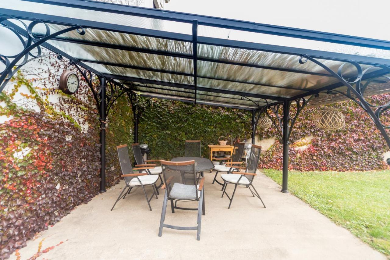 Budyne Apartment Budyne nad Ohri Εξωτερικό φωτογραφία